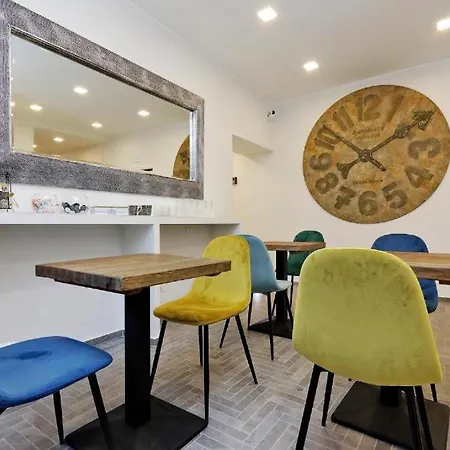 Boutique Suites Della Croce-3